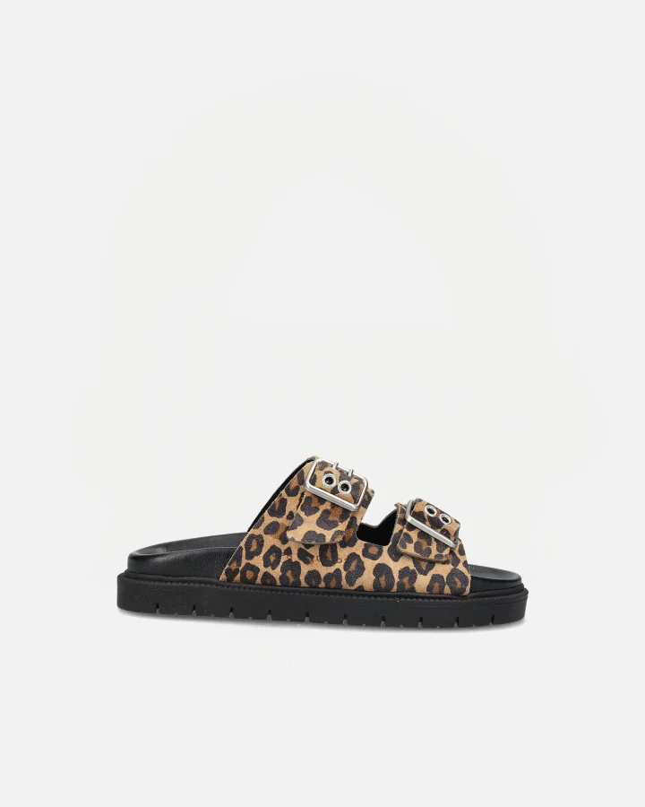 CPH796 | Suede Leo