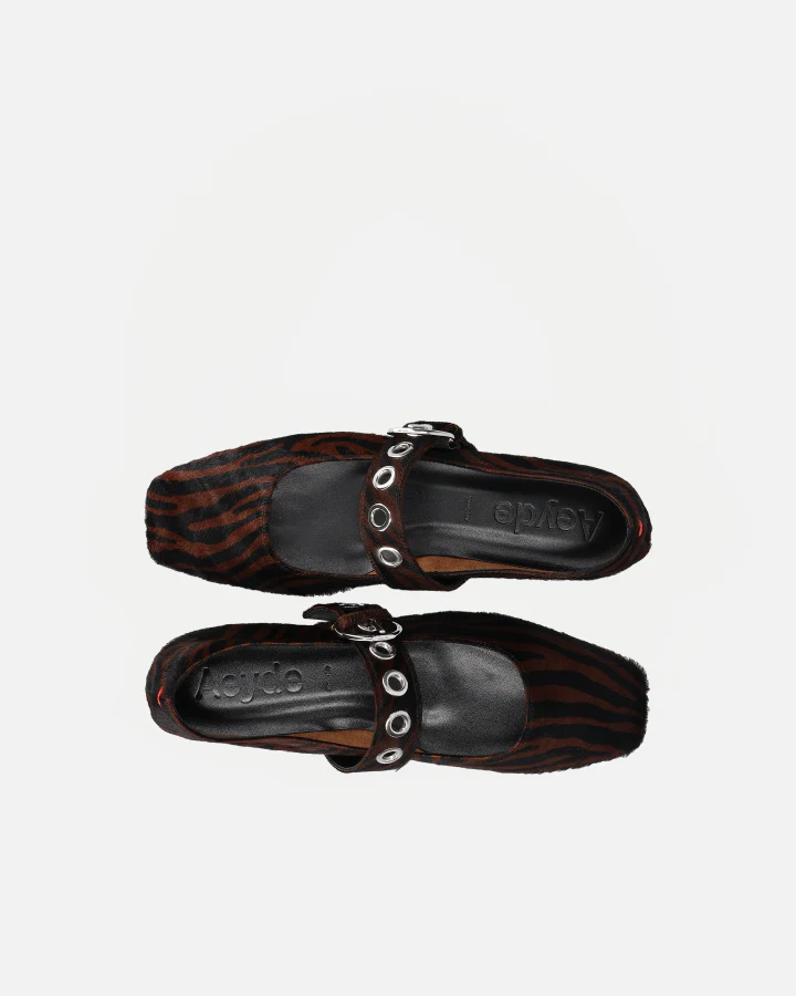 UMA EYELET | Moka Zebra - Image 2