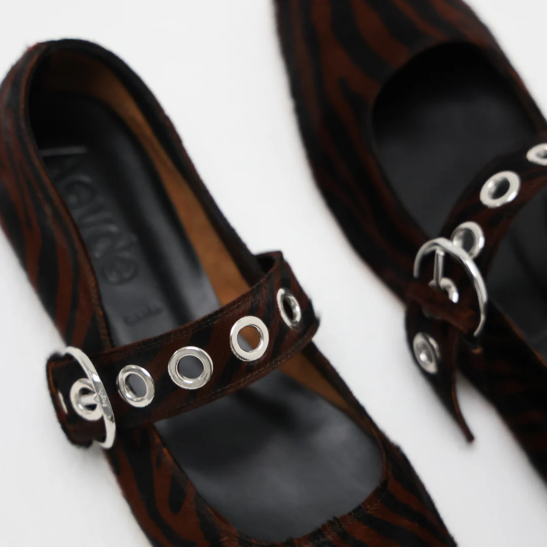 UMA EYELET | Moka Zebra - Image 5