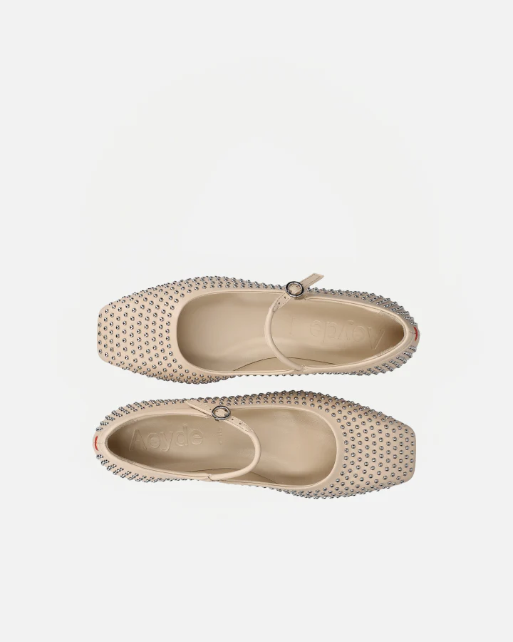 UMA MINI STUDS | Nappa Leather Creamy - Image 2